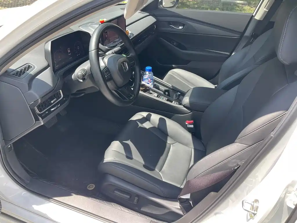 Honda Inspire — фото 6