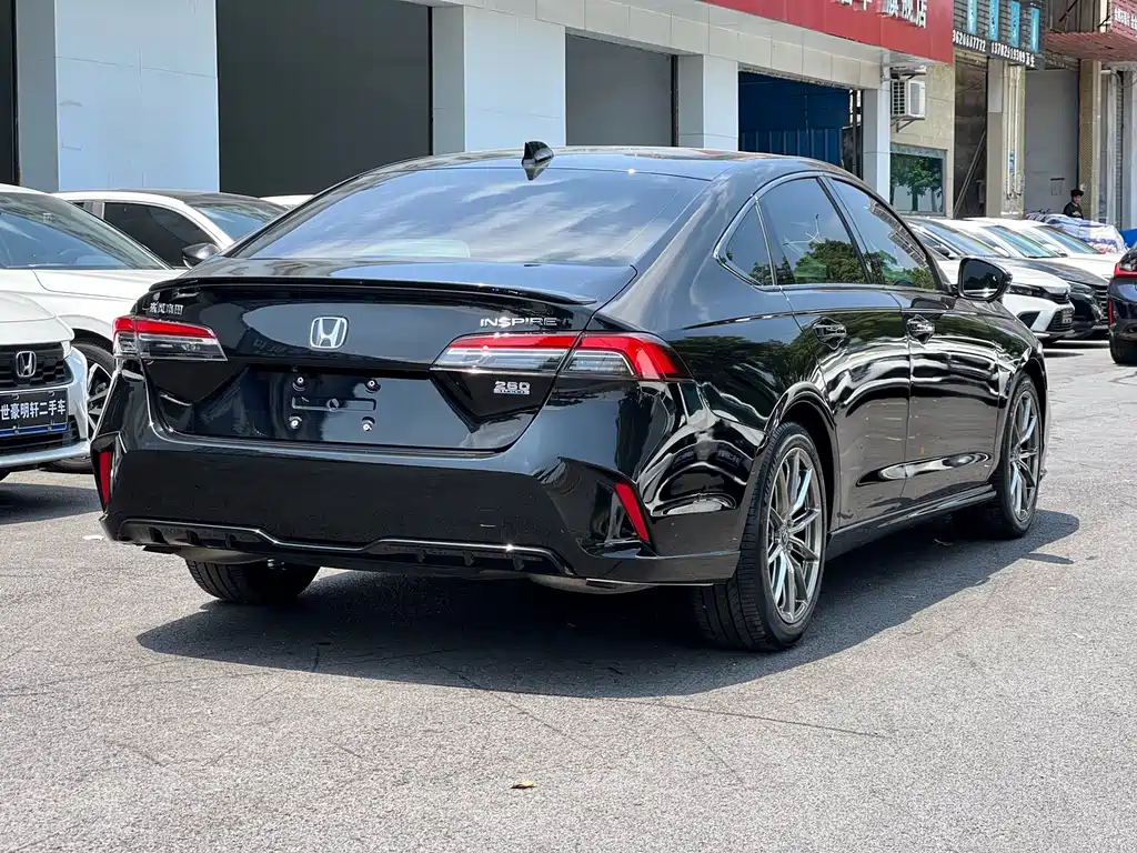 Honda Inspire — фото 9