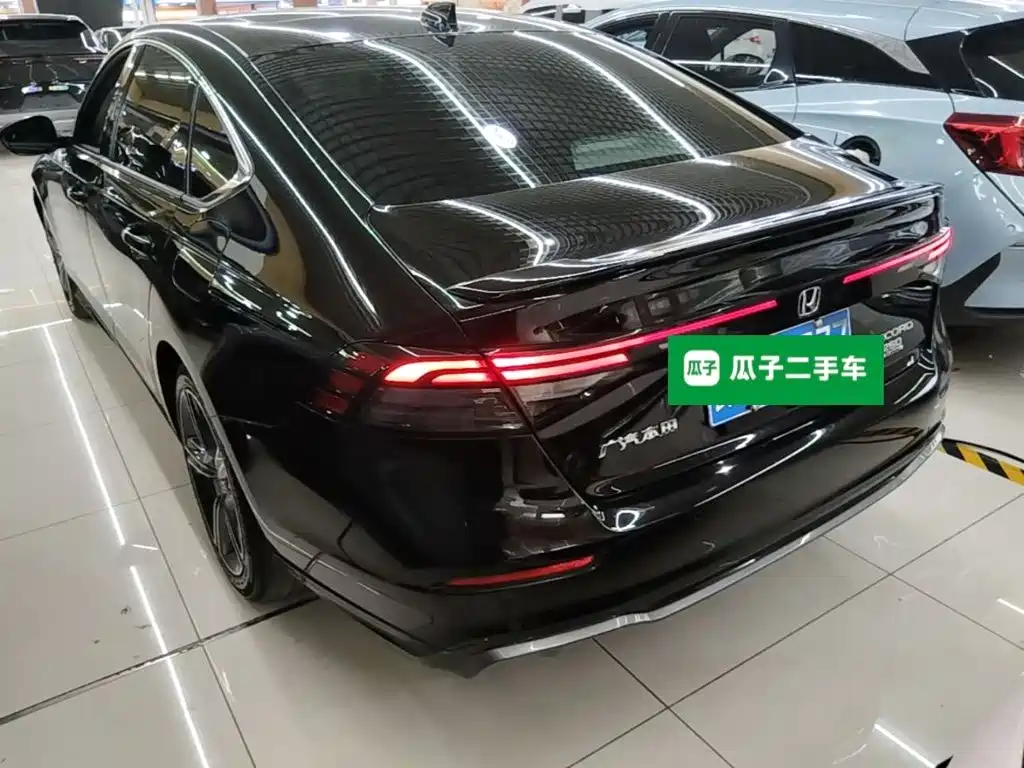 Honda Accord — фото 23
