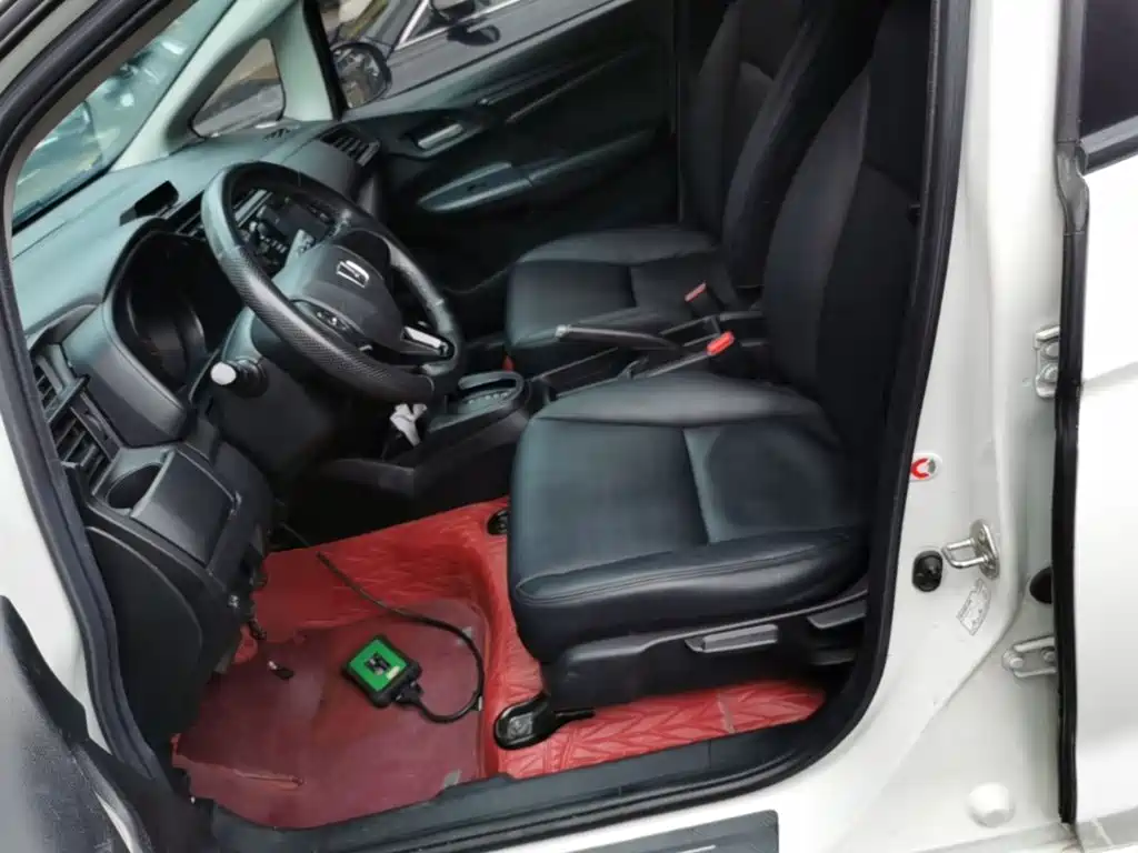 Honda Fit — фото 15