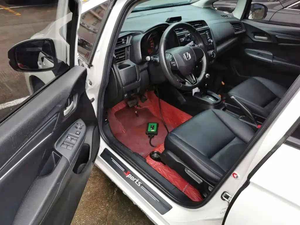 Honda Fit — фото 16