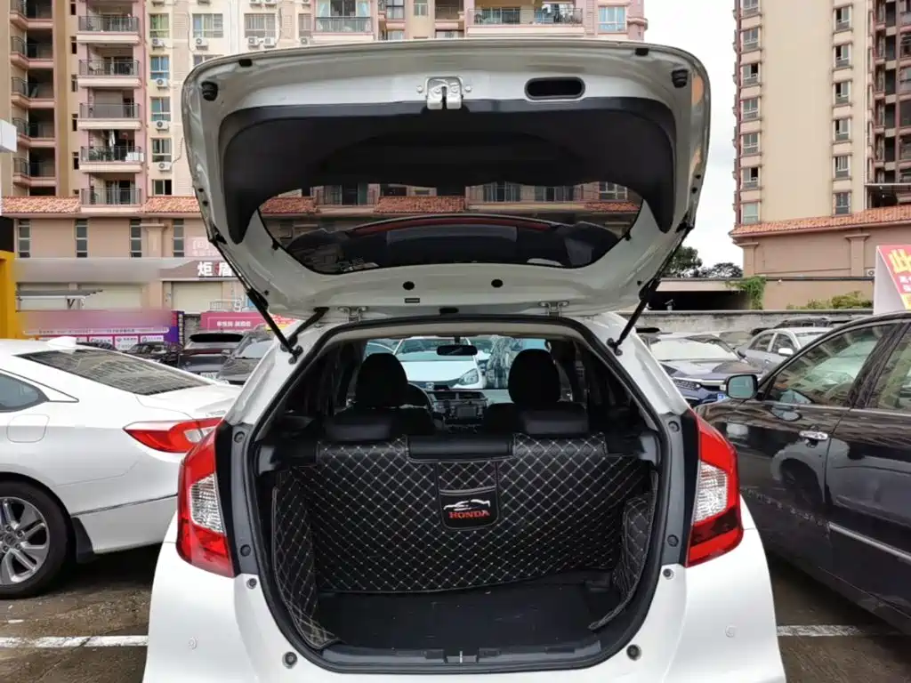 Honda Fit — фото 19