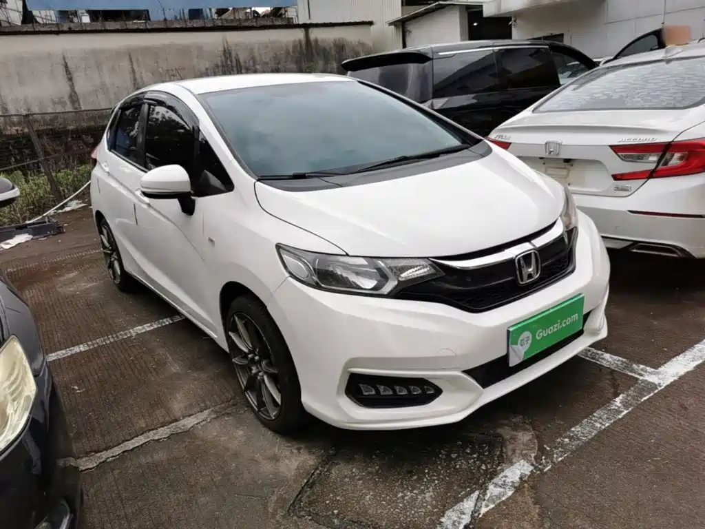 Honda Fit — фото 4