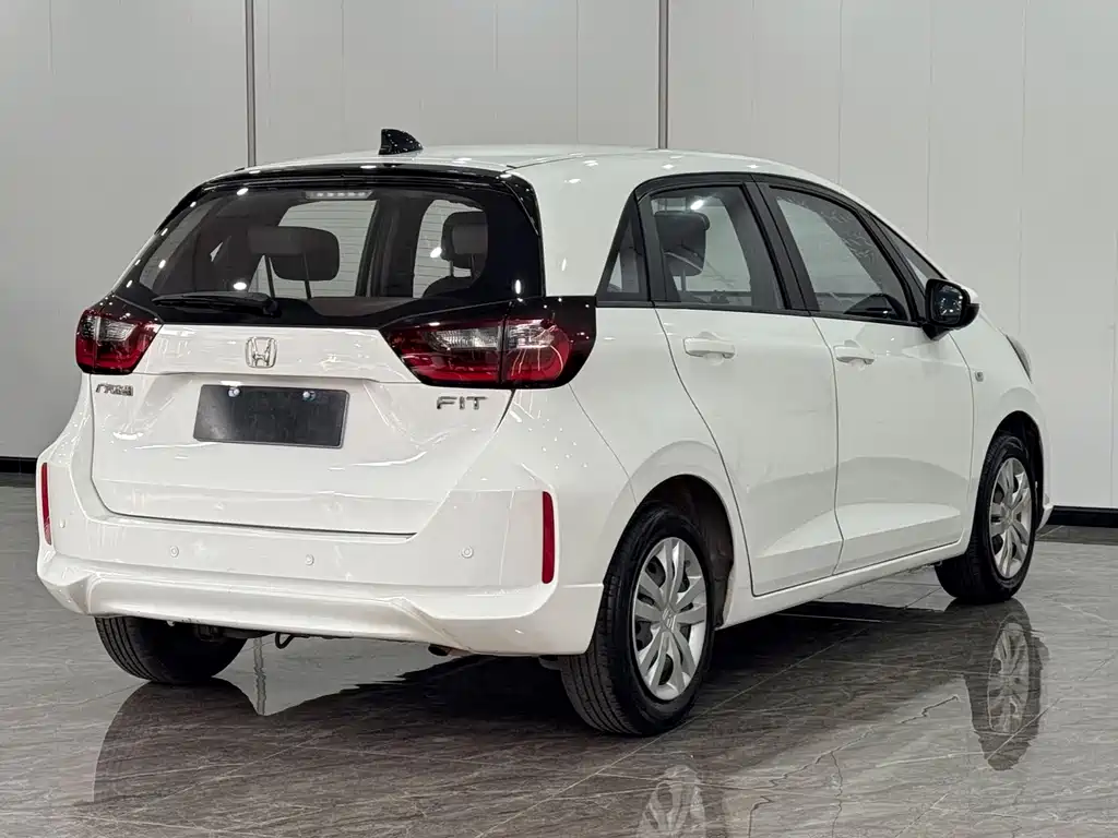 Honda Fit — фото 6