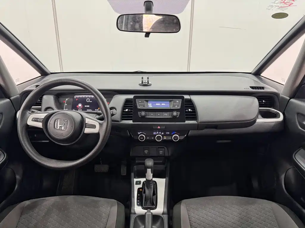 Honda Fit — фото 9