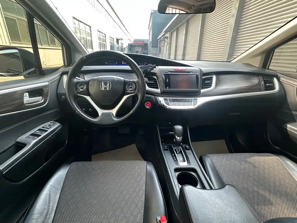 Honda Jade — фото 10