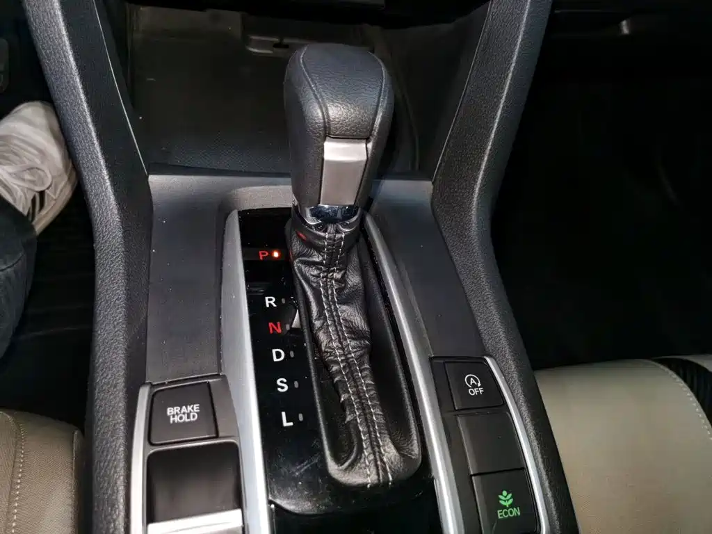 Honda Civic — фото 14