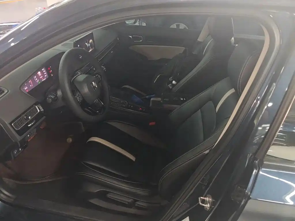 Honda Civic — фото 15