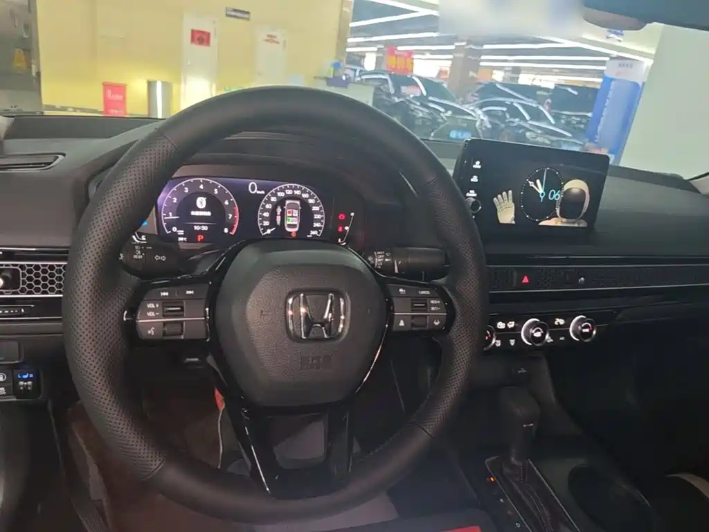Honda Civic — фото 10