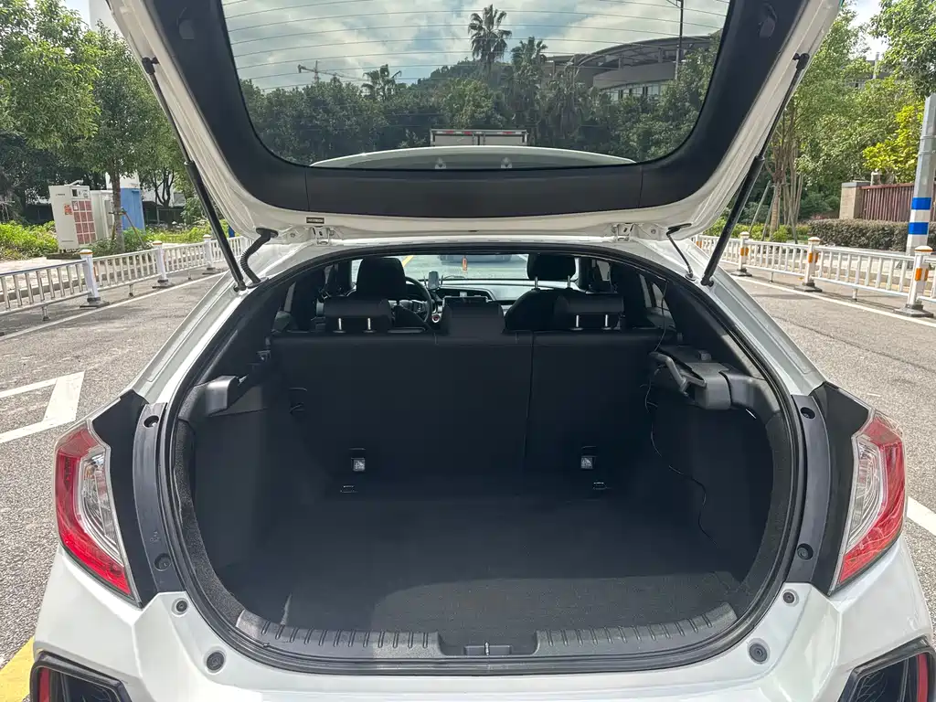 Honda Civic — фото 11
