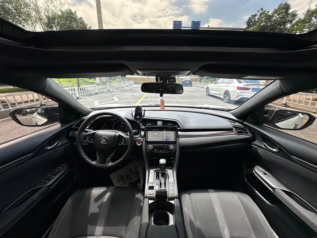 Honda Civic — фото 5
