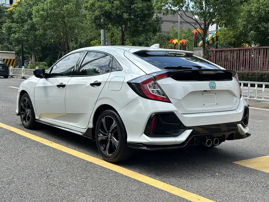 Honda Civic — фото 7