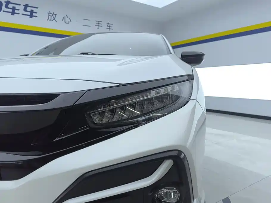 Honda Civic — фото 5