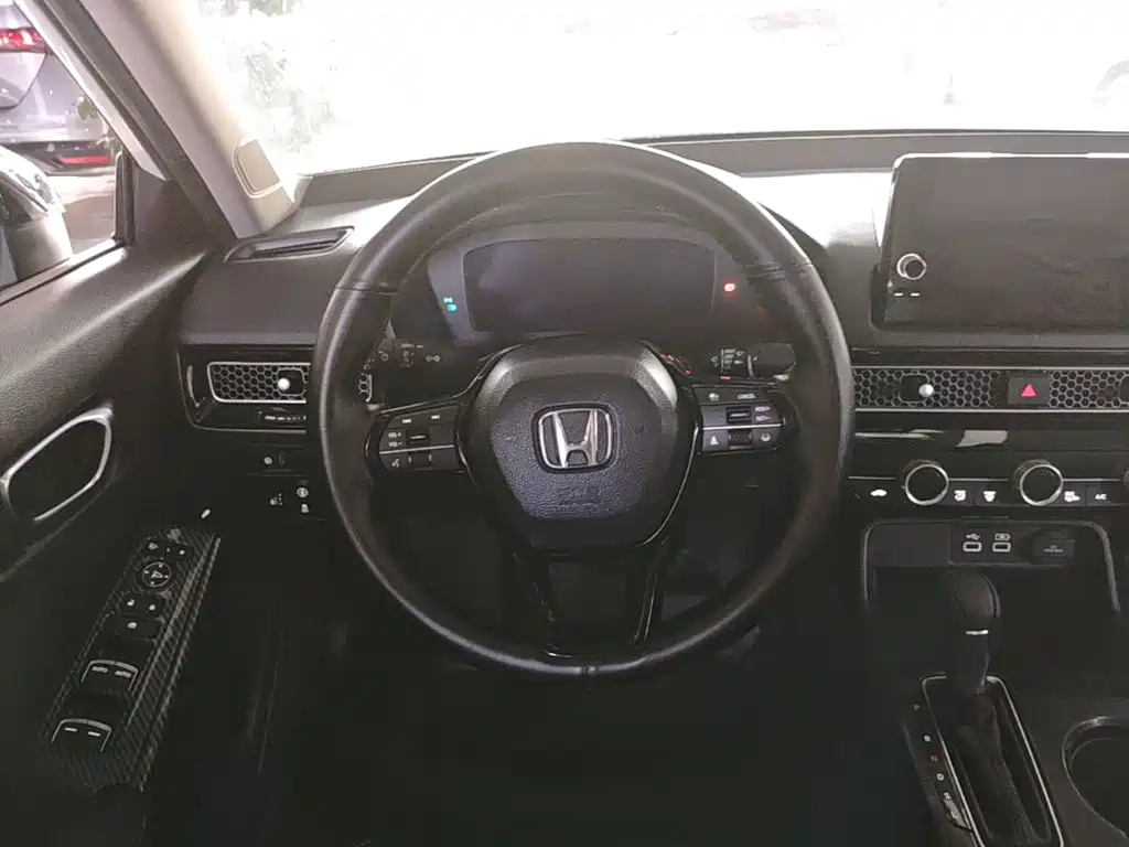 Honda Civic — фото 11