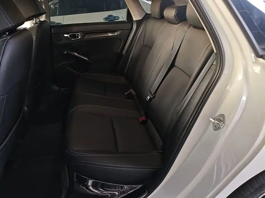 Honda Civic — фото 17