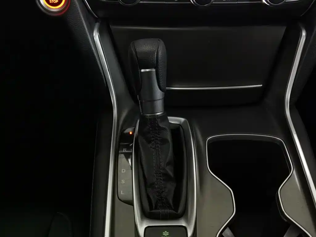 Honda Accord — фото 13