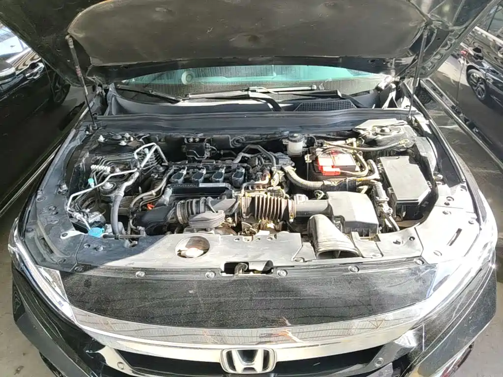 Honda Accord — фото 20