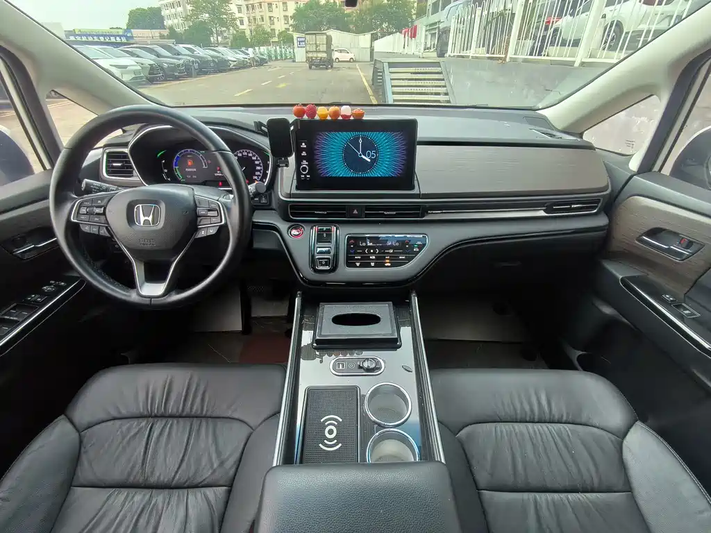 Honda Odyssey — фото 14