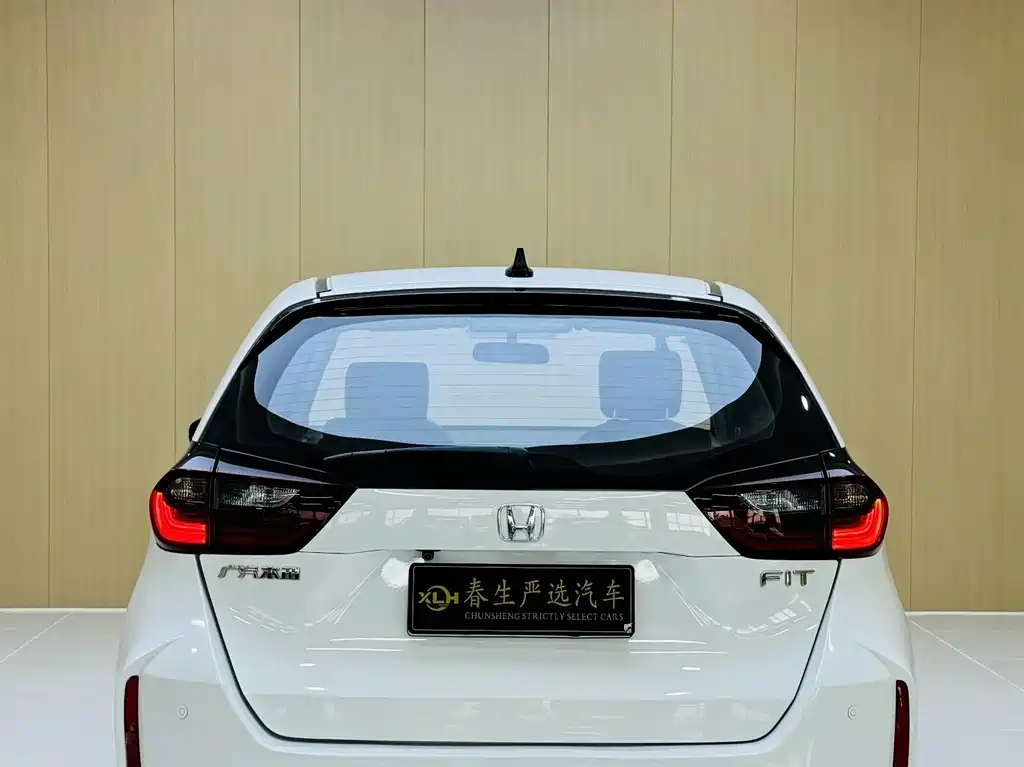 Honda Fit — фото 14
