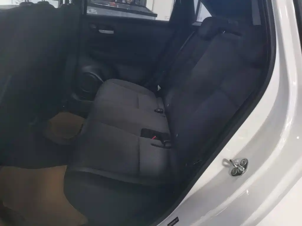 Honda Fit — фото 17