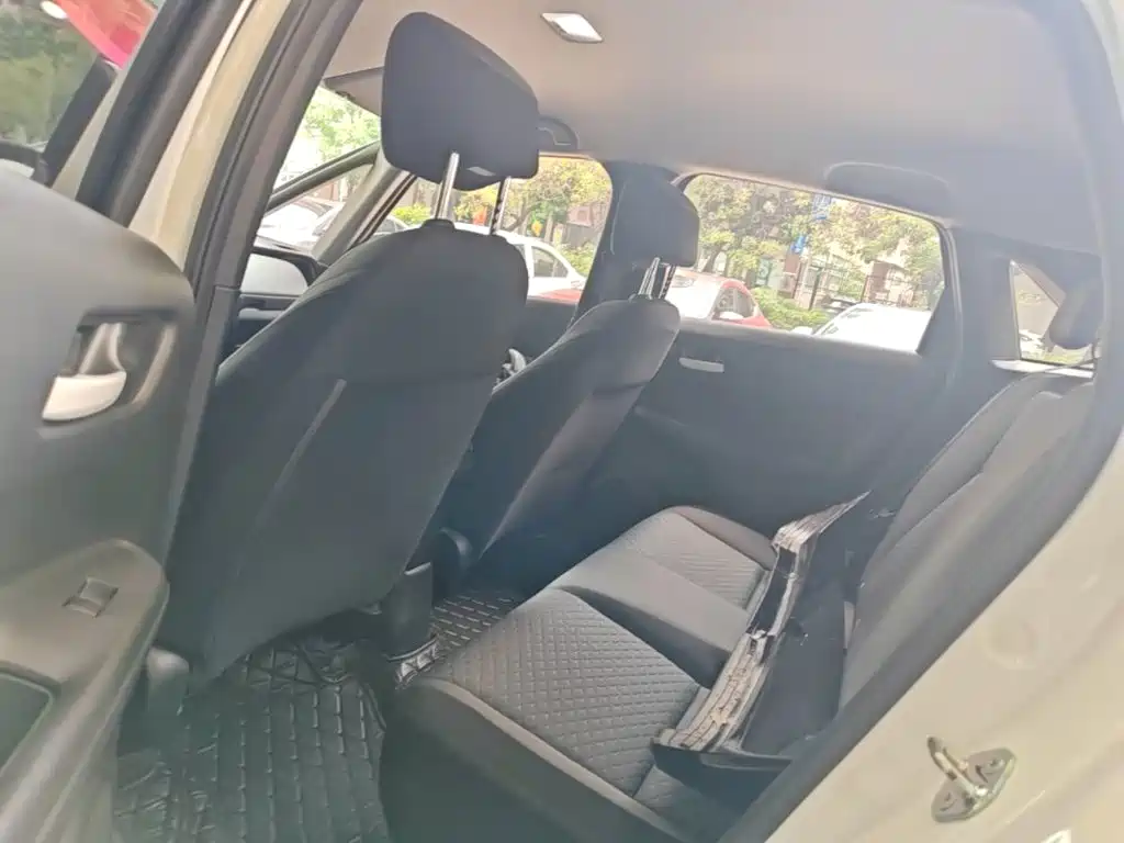 Honda Fit — фото 17