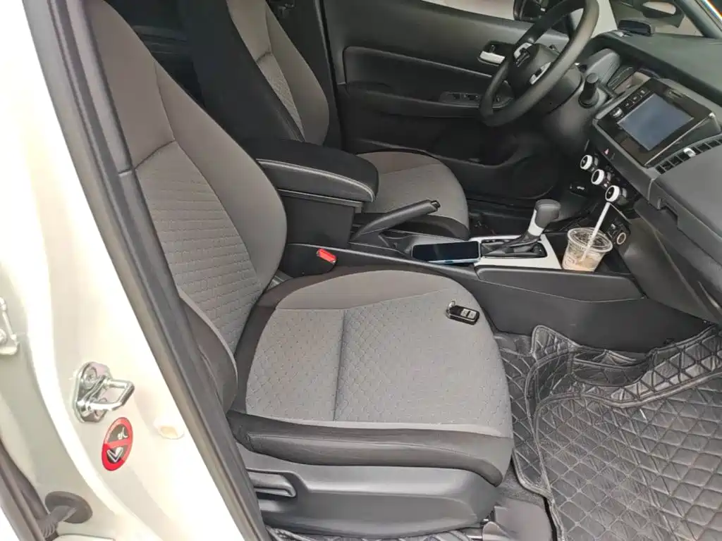 Honda Fit — фото 25