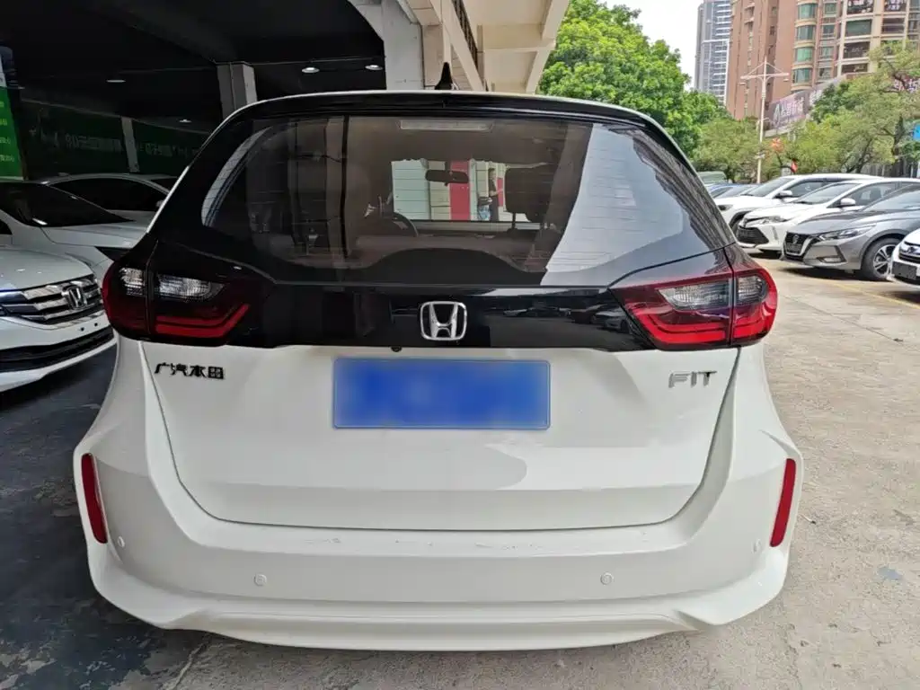 Honda Fit — фото 6