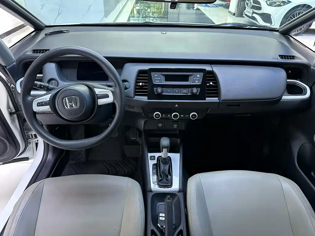 Honda Fit — фото 6
