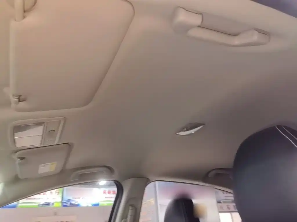 Honda Vezel — фото 18
