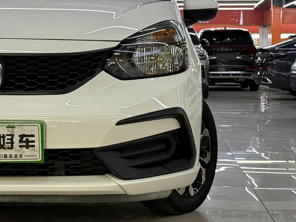 Honda Fit — фото 7