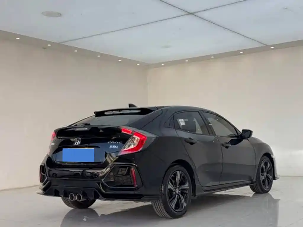 Honda Civic — фото 11