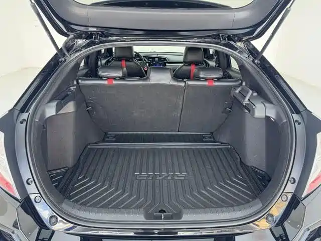 Honda Civic — фото 8