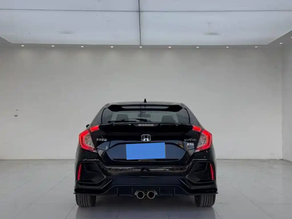 Honda Civic — фото 10