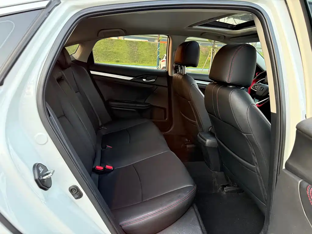 Honda Civic — фото 13