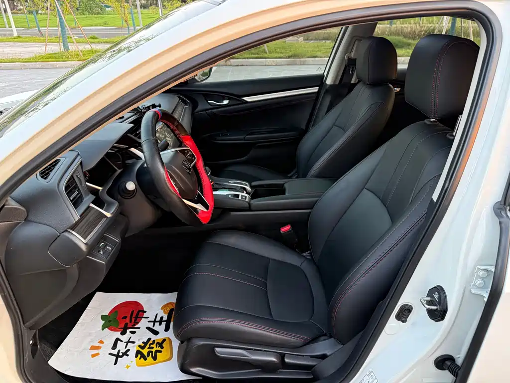 Honda Civic — фото 10