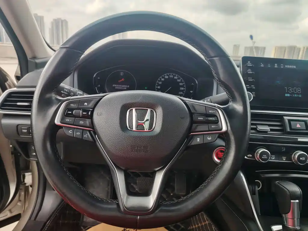 Honda Inspire — фото 11
