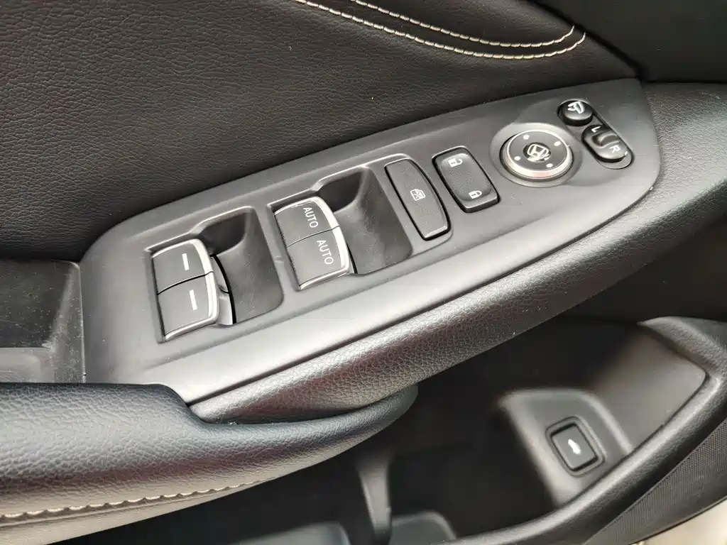 Honda Inspire — фото 15