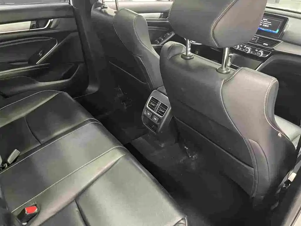 Honda Inspire — фото 14
