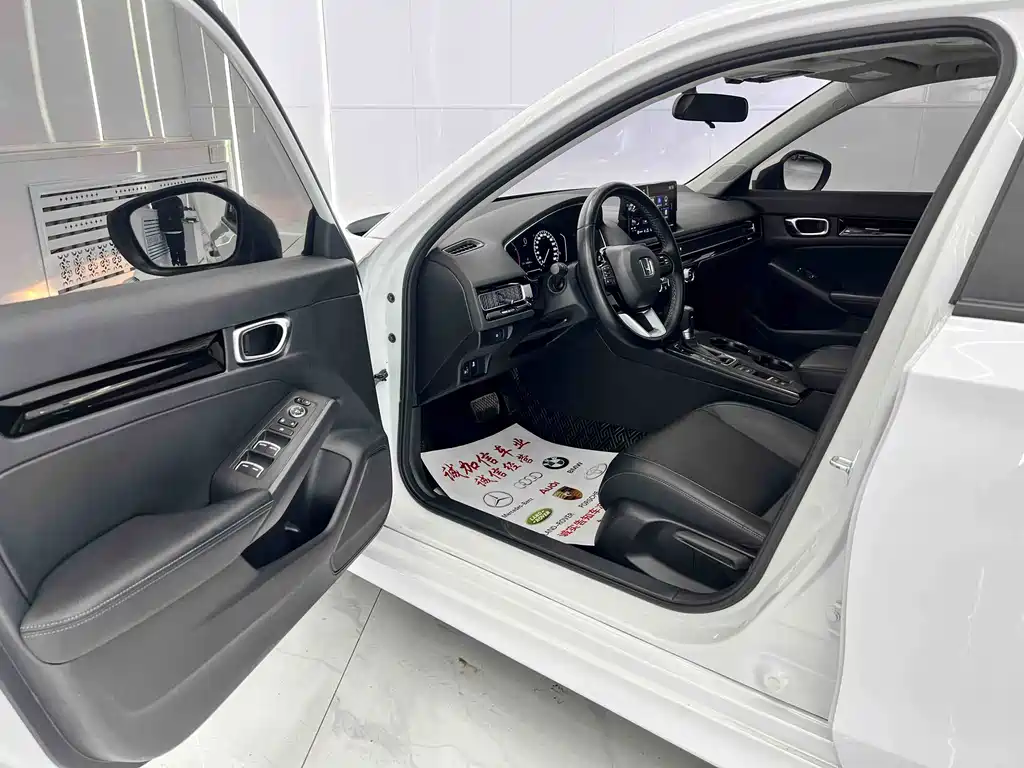 Honda Civic — фото 7