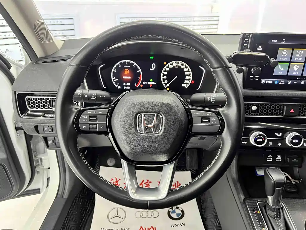 Honda Civic — фото 10