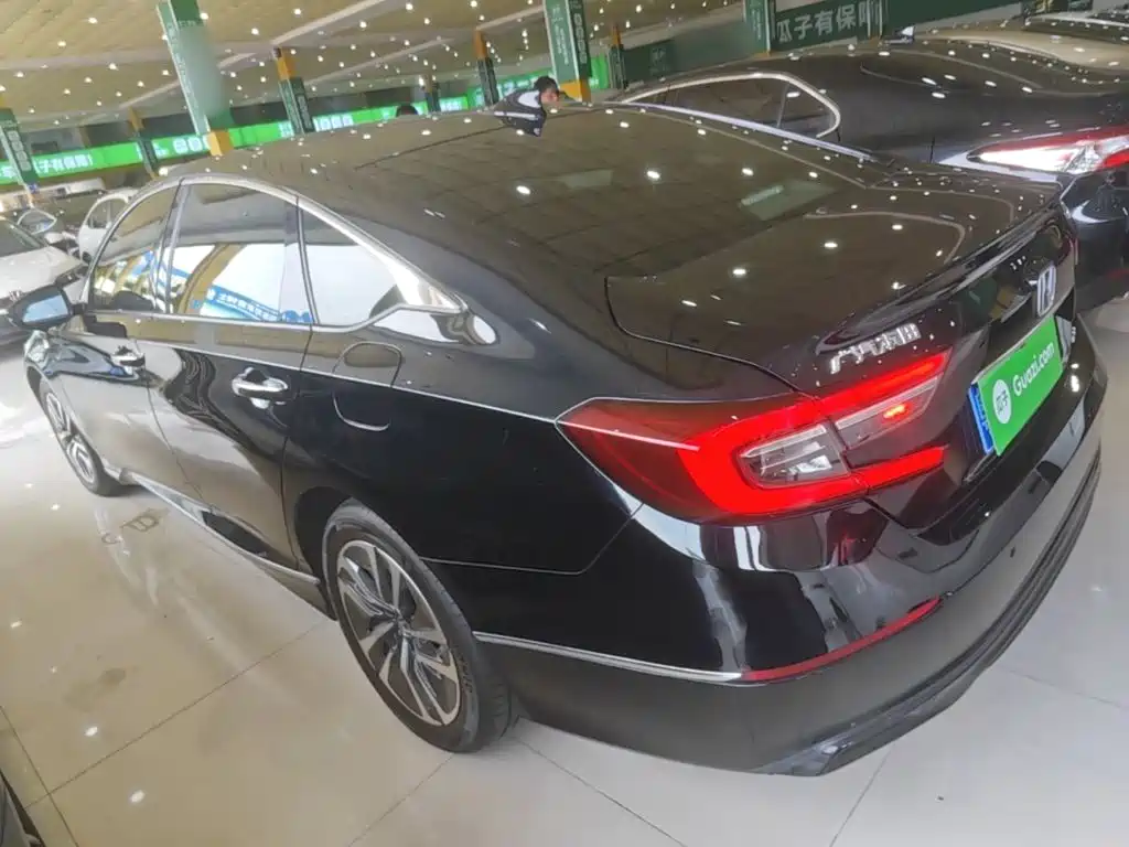 Honda Accord — фото 5