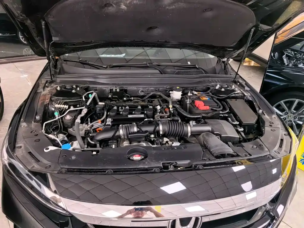 Honda Accord — фото 20