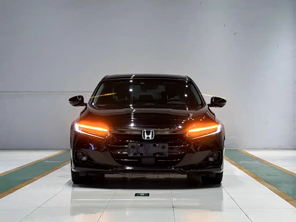Honda Accord — фото 2
