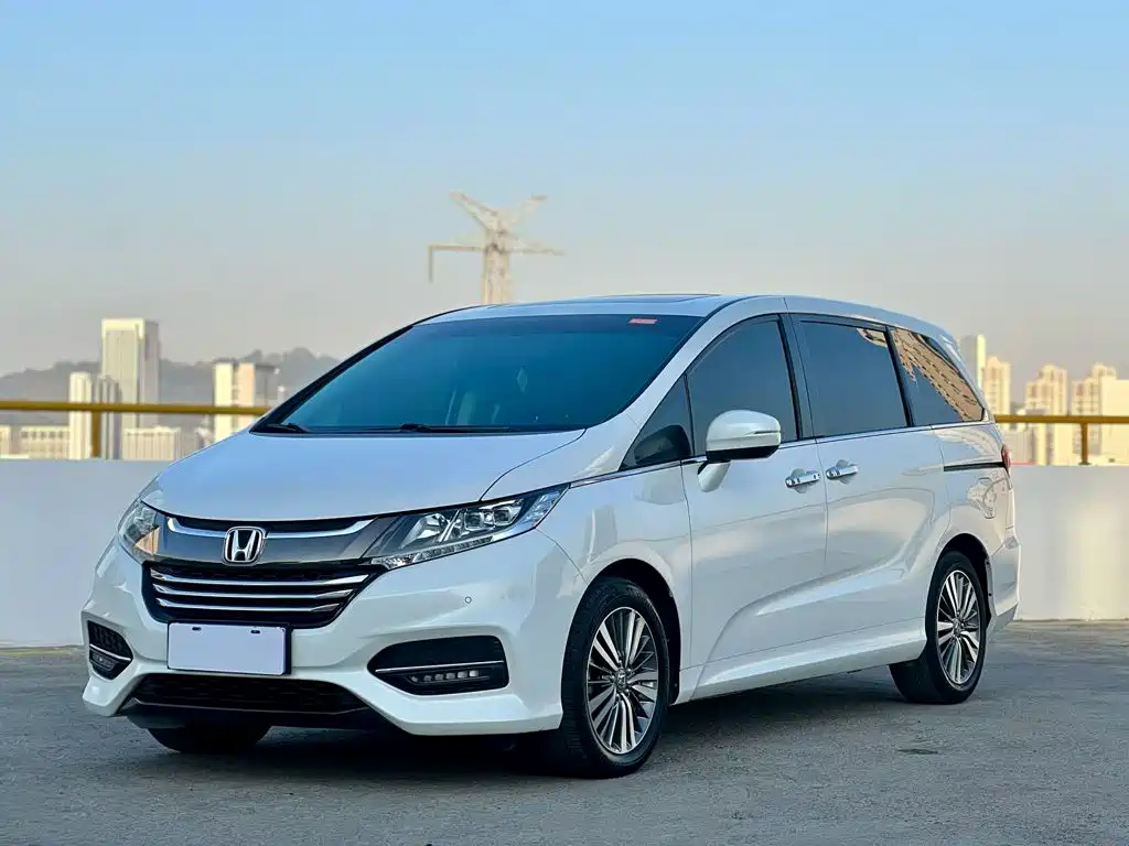 Honda Odyssey — фото 2