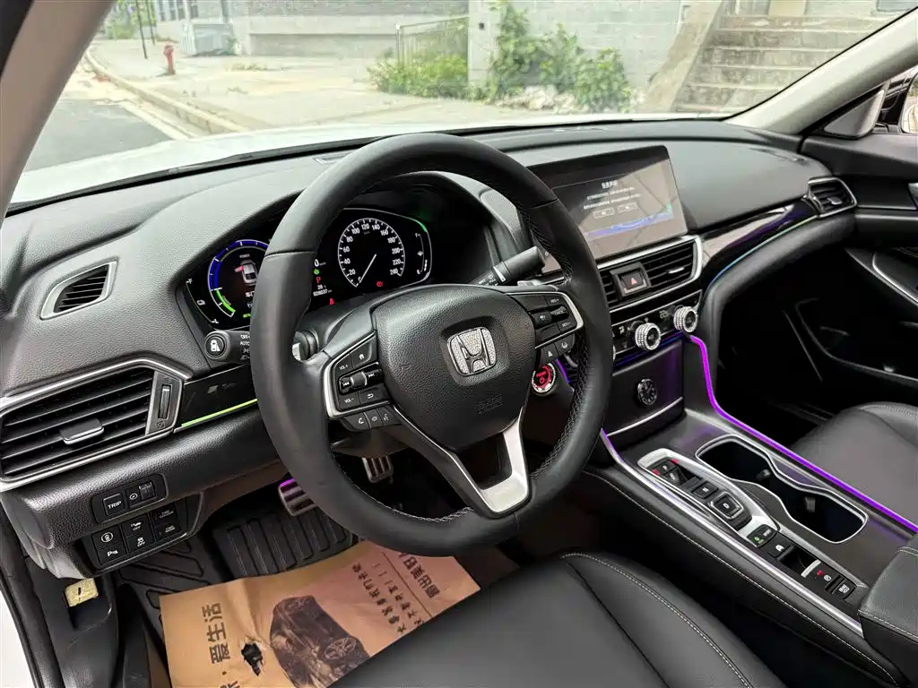 Honda Accord — фото 14