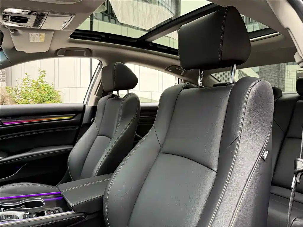 Honda Accord — фото 16