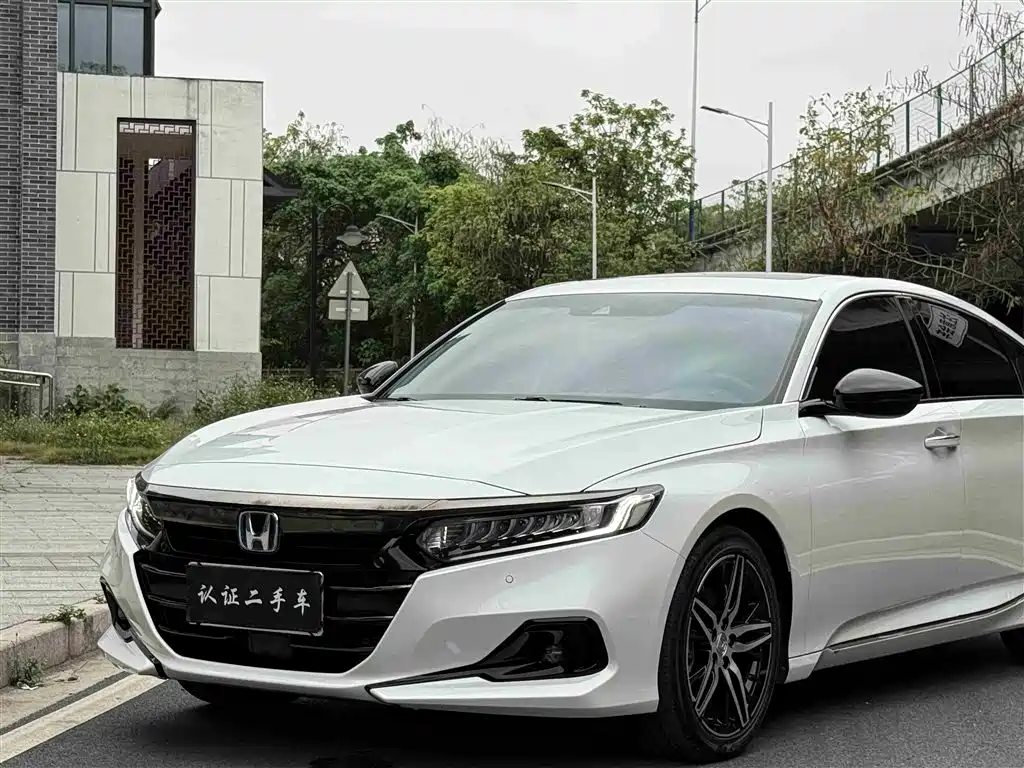 Honda Accord — фото 23