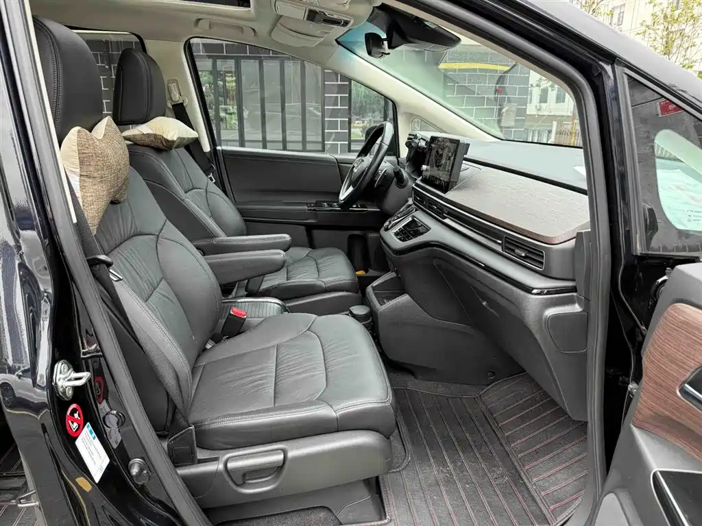 Honda Odyssey — фото 18