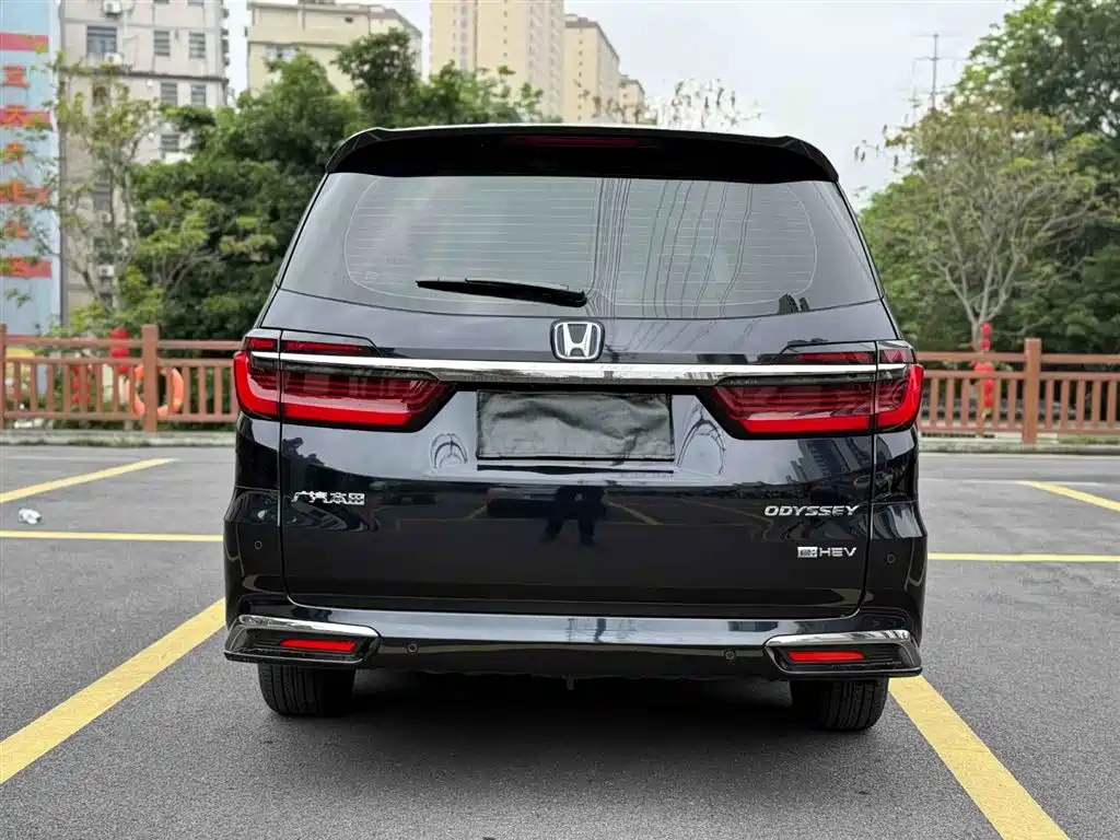 Honda Odyssey — фото 5
