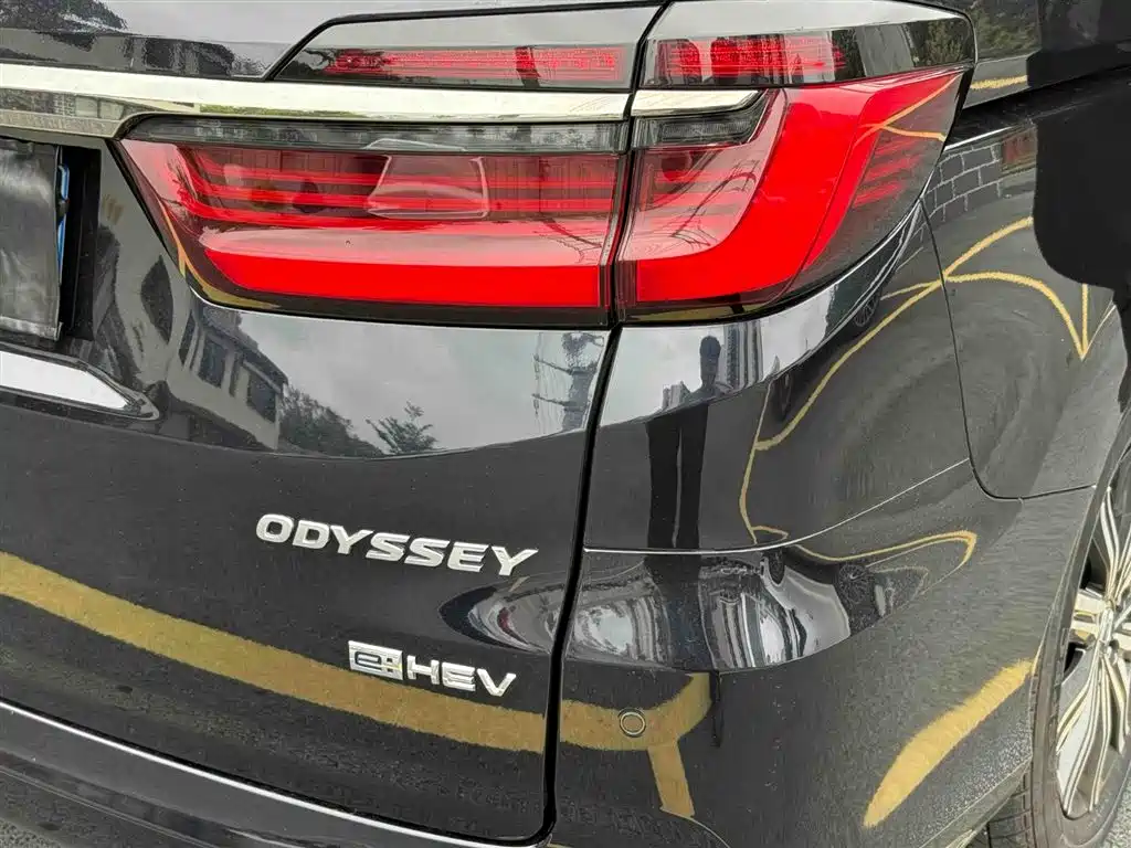 Honda Odyssey — фото 9